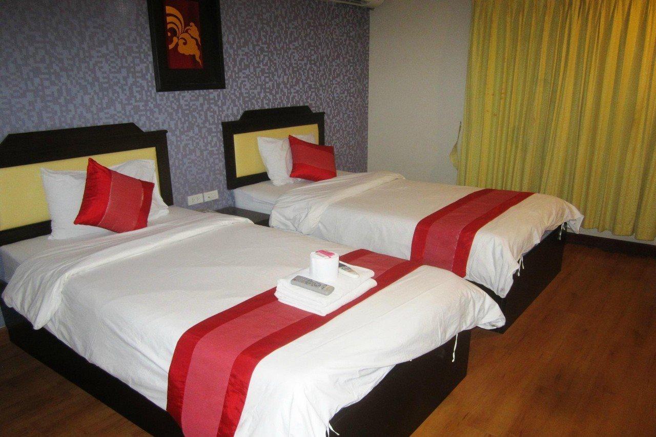 Lanna House Hotel เชียงใหม่ ภายนอก รูปภาพ