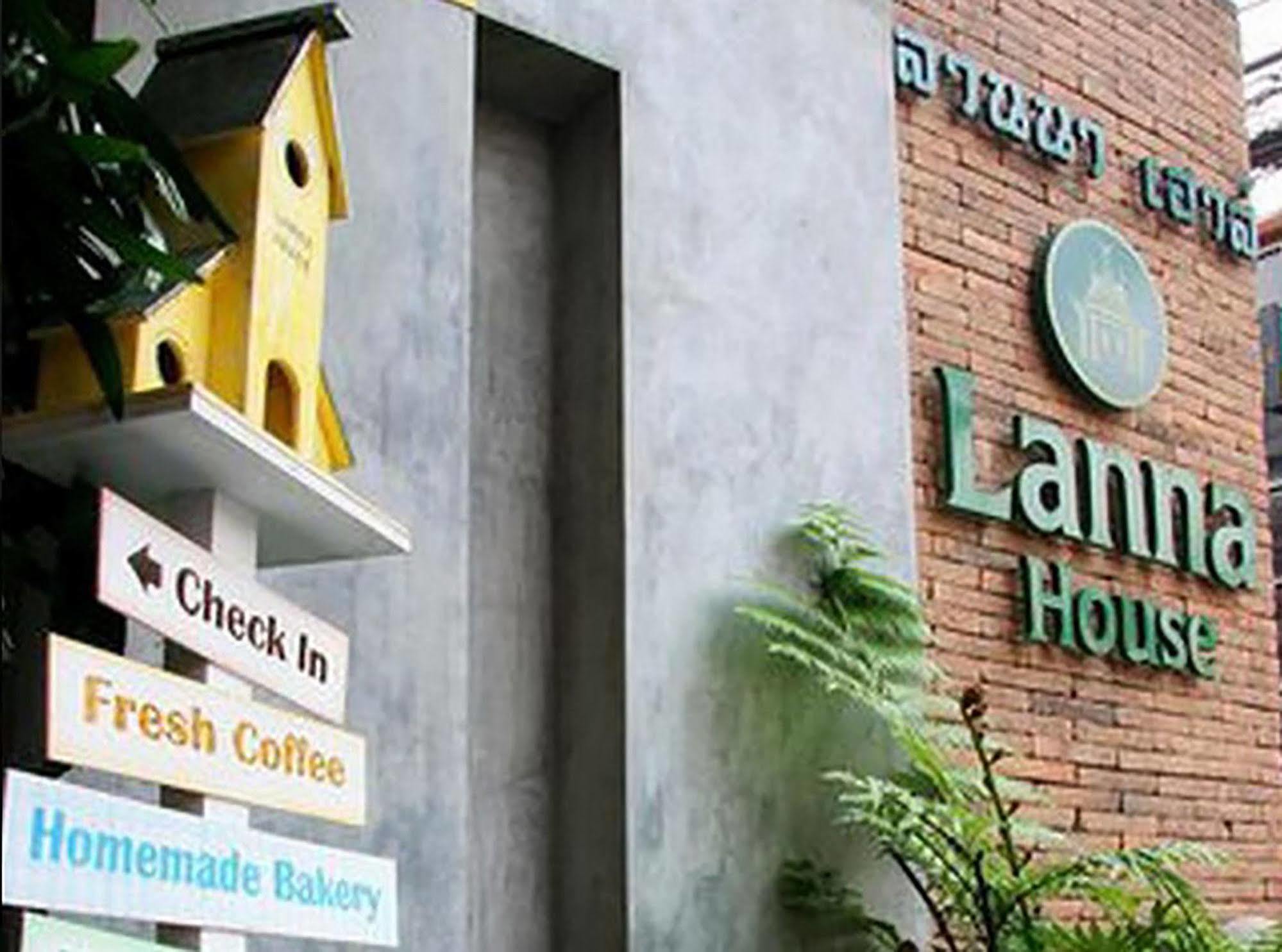 Lanna House Hotel เชียงใหม่ ภายนอก รูปภาพ